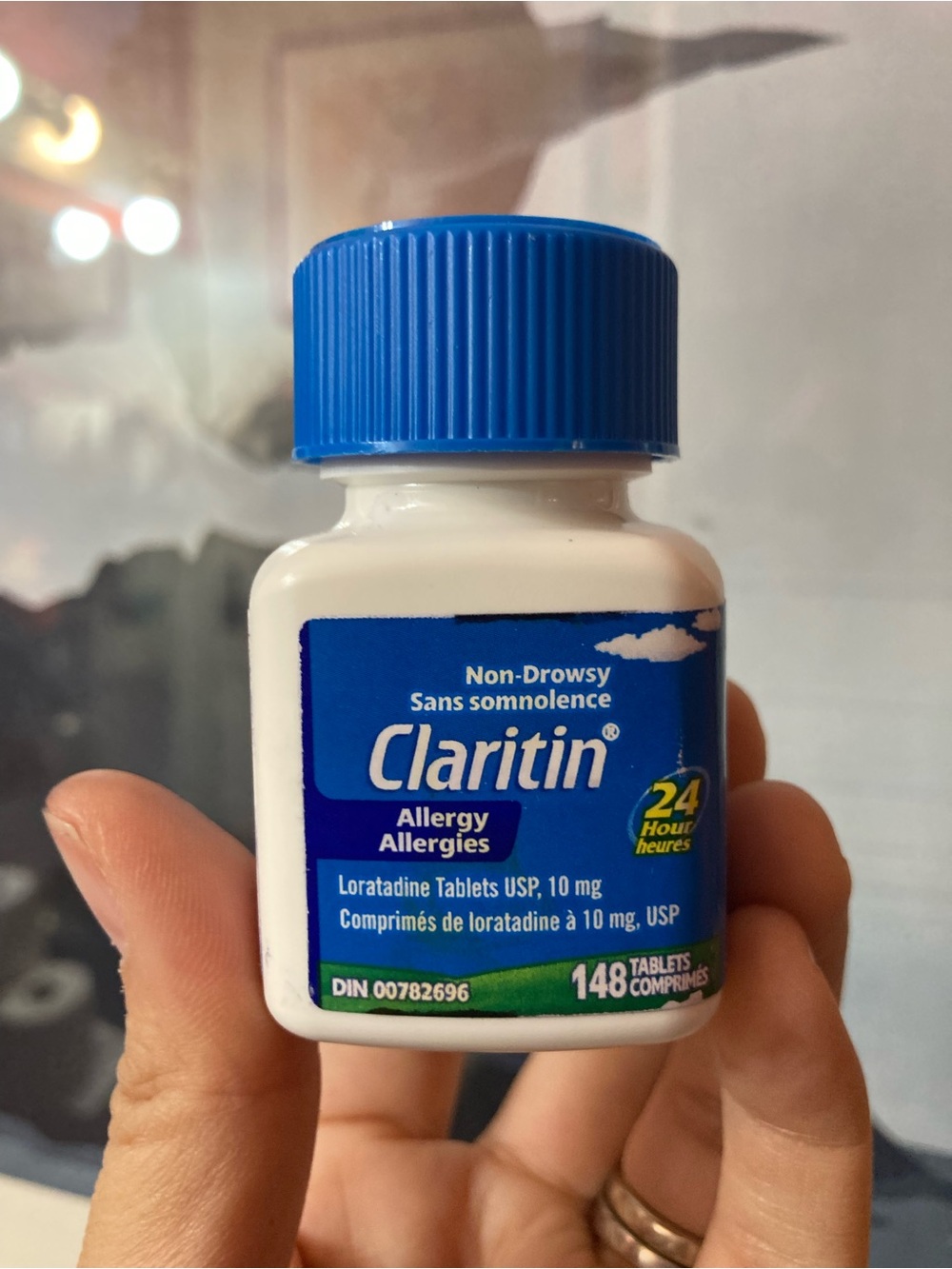 Claritin Allergy 148-Count Bottle - White & Blue new sealed